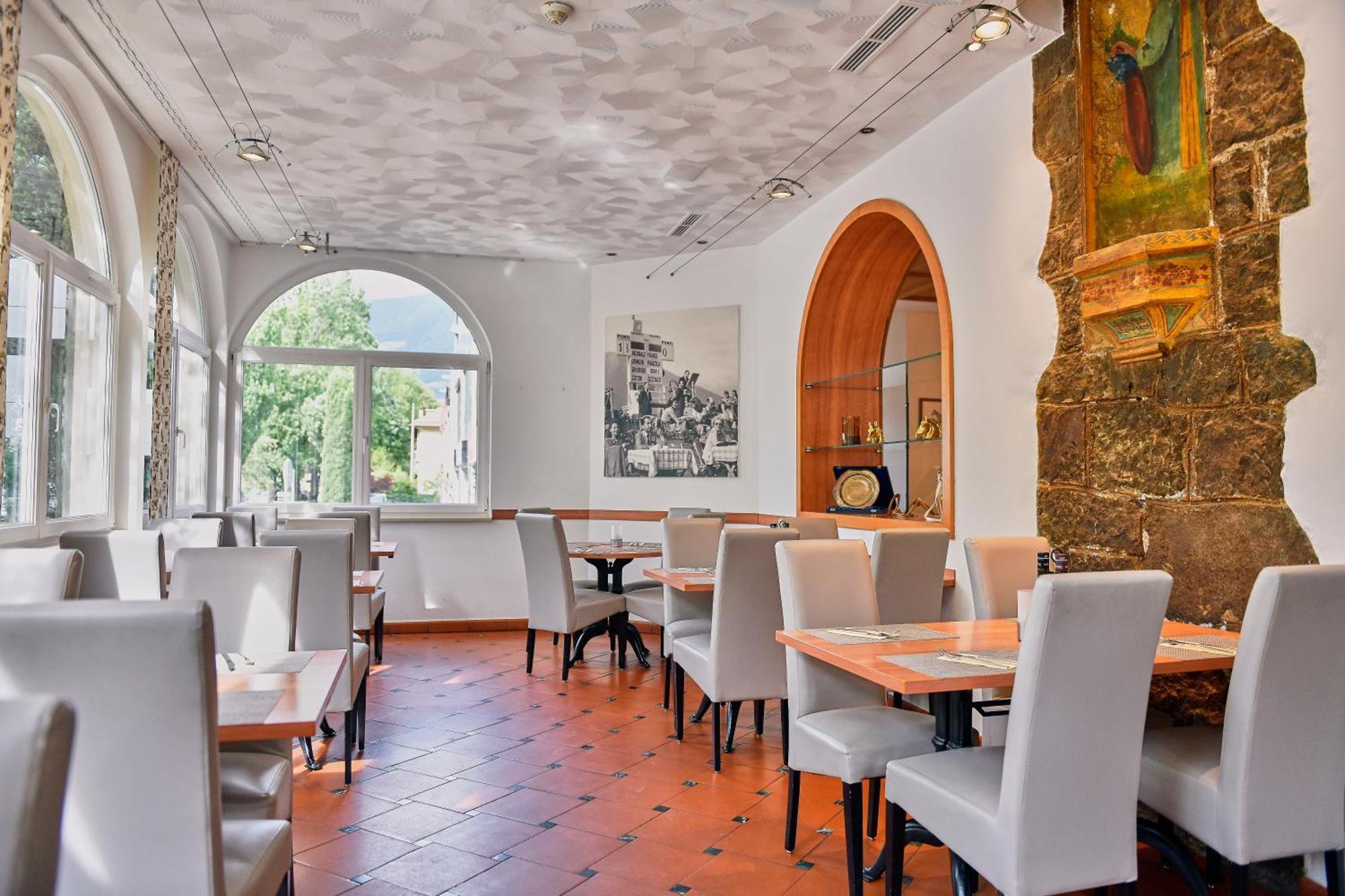 Albergo Cavallino S'Roessl Merano Ngoại thất bức ảnh